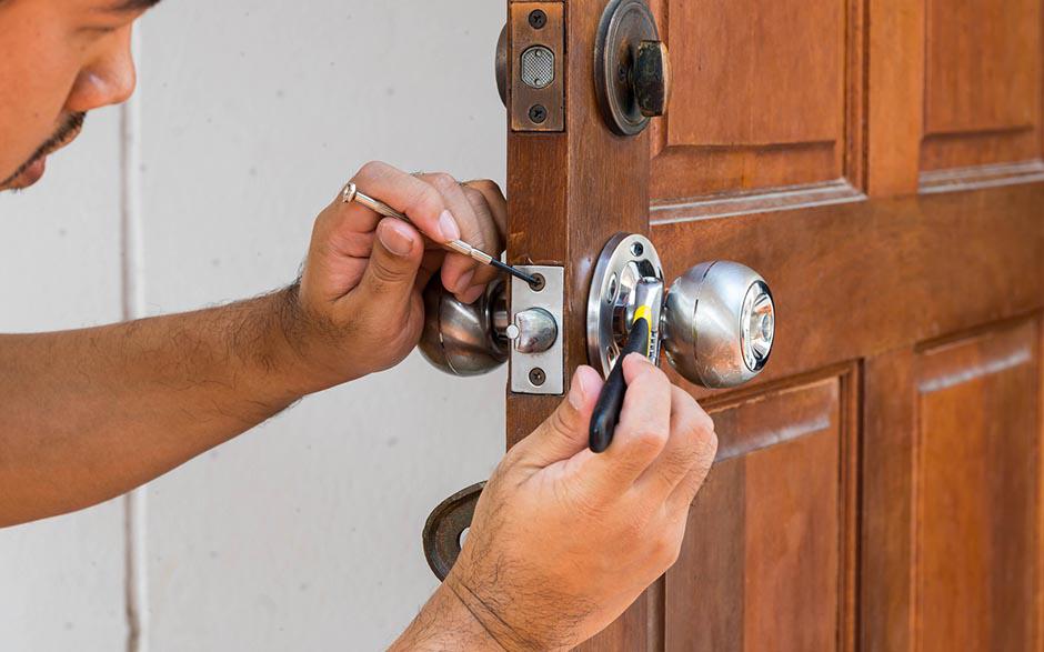 comment ouvrir une porte de garage basculante sans clef Noisy-le-Grand